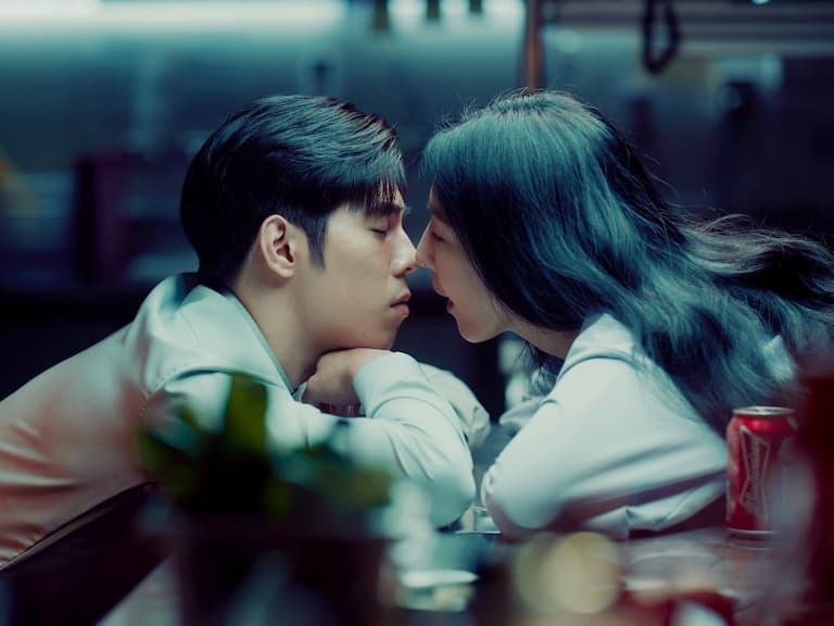 Netflix《影后》主題曲／插曲完整歌單推薦！告五人、小男孩樂團聯手經典華語金曲打造 10 大必聽配樂！