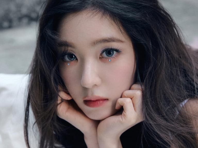 Red Velvet 隊長 Irene Solo 曲〈Like A Flower〉MV 曝光!網友讚:「 33 歲還是這麼美!」