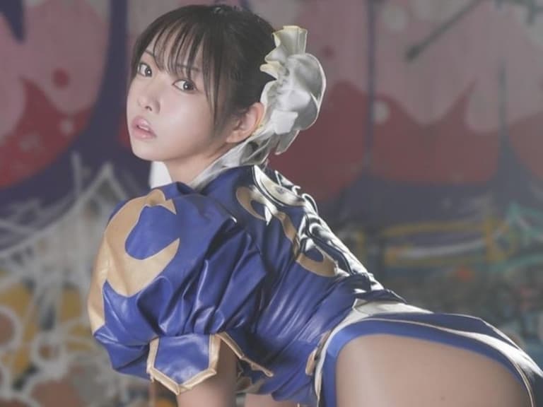日本正妹 Coser「僕プリ」化身超殺版春麗！精實大腿撐爆黑絲太瘋狂！【野生抓正妹】