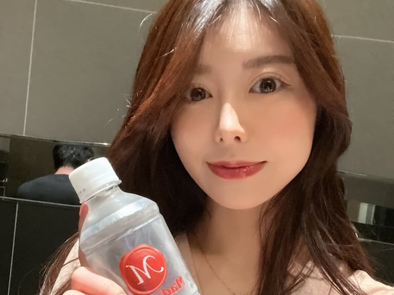 篠原伊代被譽為2025最強人妻女優！自爆出道時已經有小孩！【老司J開車】