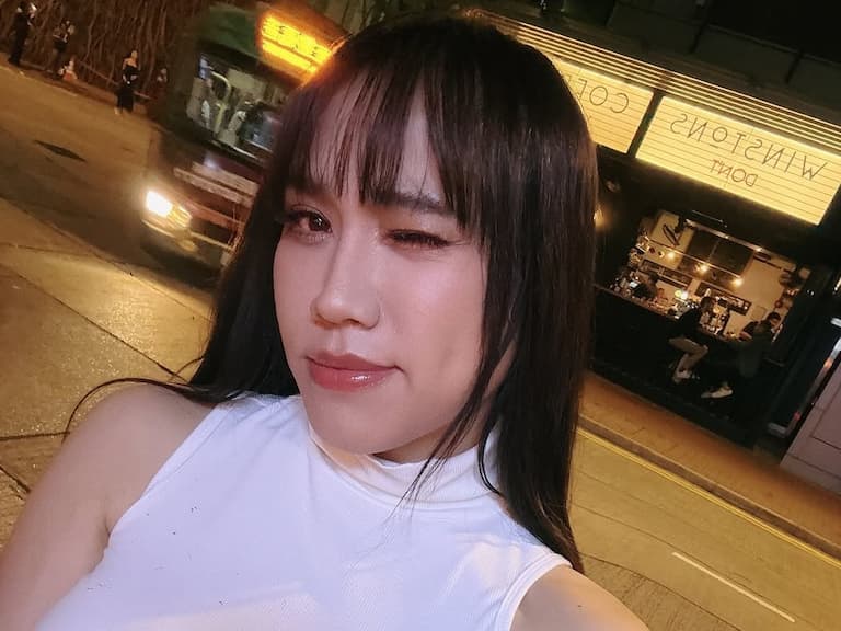 YouTuber 黃小愛暴瘦 35 公斤引熱議!坦言:「謝謝 2024 的自己」
