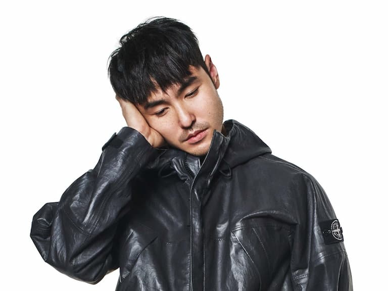 阮經天驚喜登上 Stone Island 最新型錄,座標「台北」展現台灣第一人霸氣!
