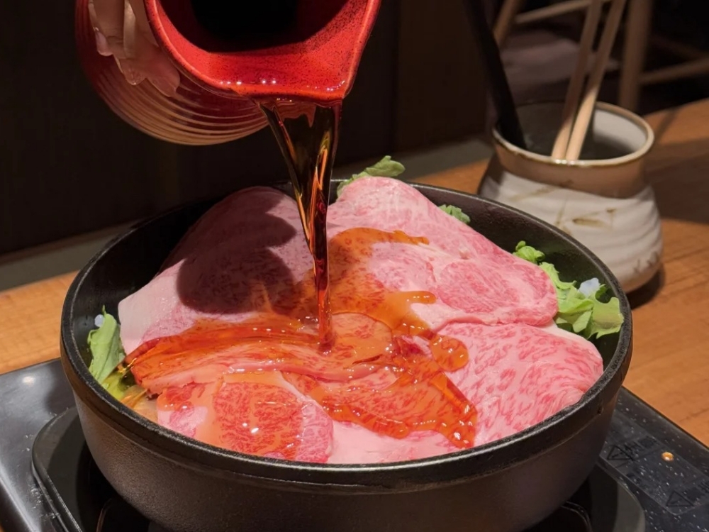 2025 台北壽喜燒 Dcard 5 家推薦：潮肉、橋山⋯從頂級到平價吃到飽通通有！