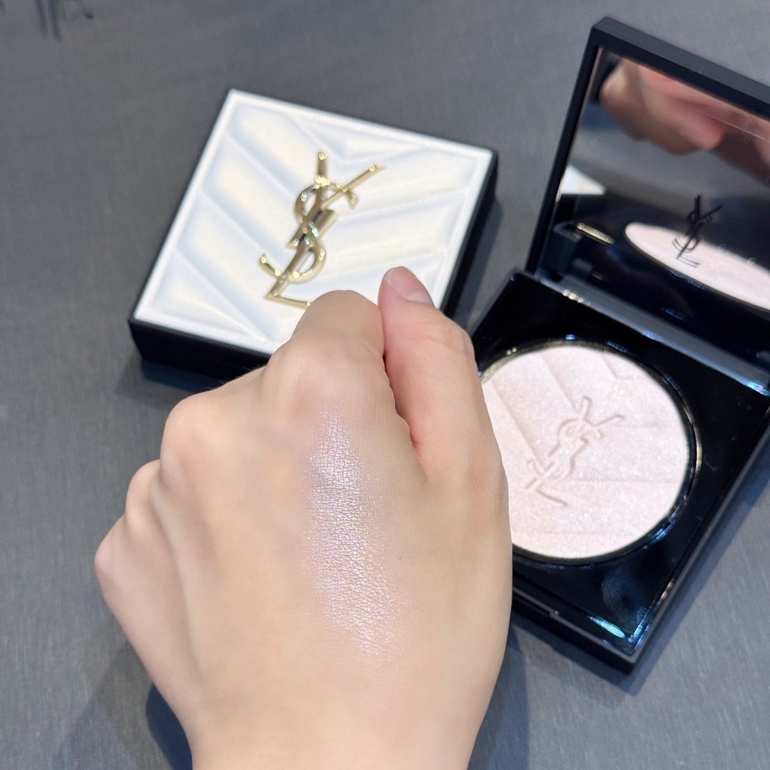 YSL 高光餅