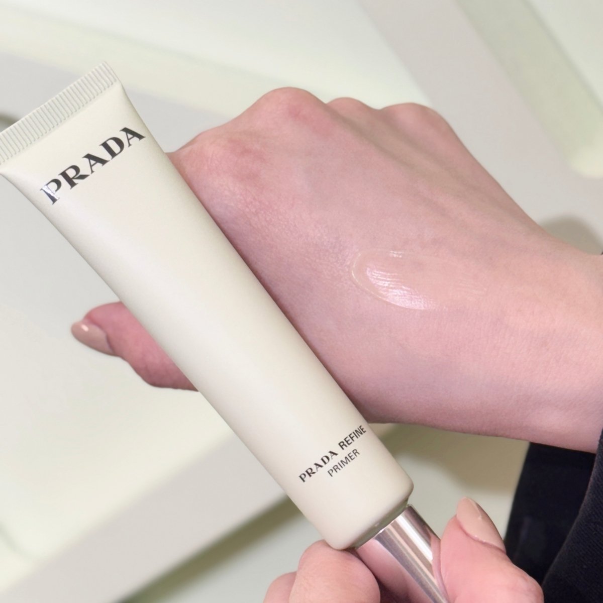 PRADA 柔焦妝前乳