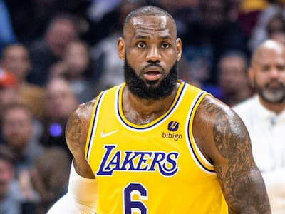 LeBron James 生涯 1510 場得分上雙！超越賈霸獨居 NBA 歷史第一！