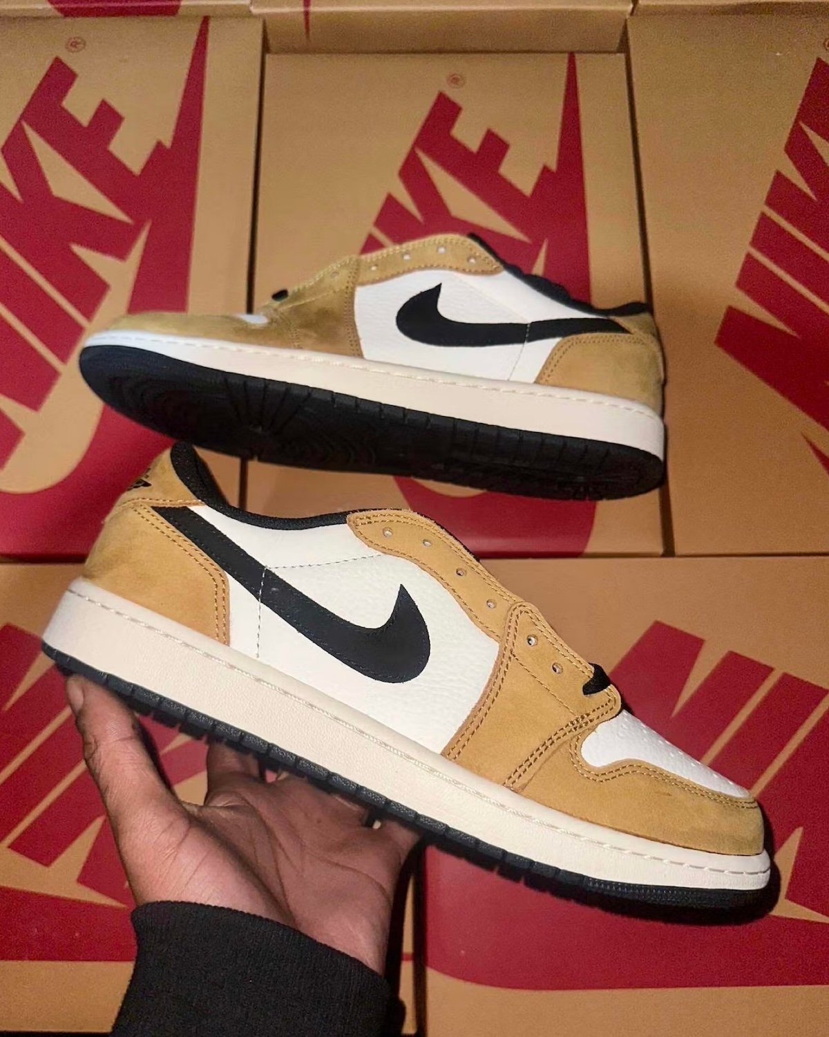 Air Jordan 1 Low OG "Rookie of the Year" 2025 年正式發表