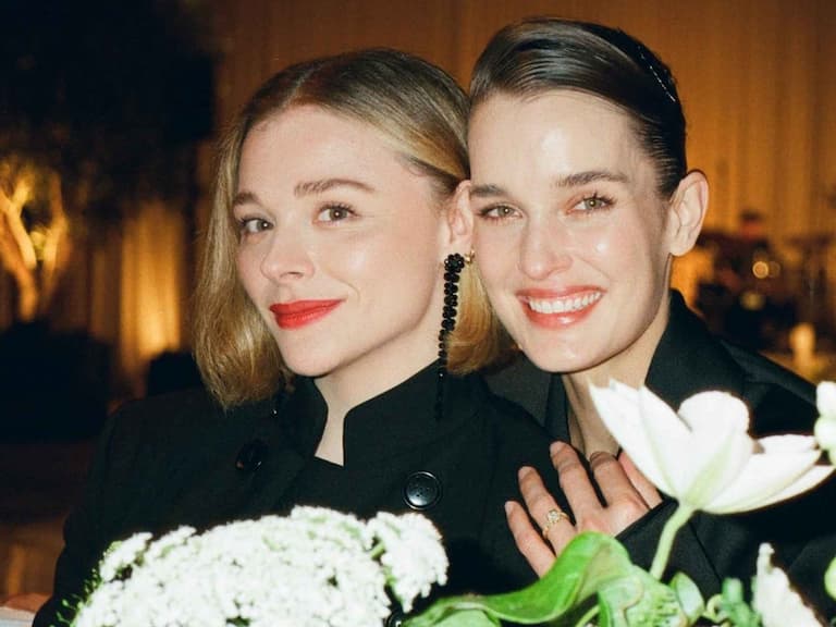 「超殺女」克蘿伊摩蕾茲 Chloë Grace Moretz 傳訂婚!輕牽女友凱特哈里森 Kate Harrison「秀鑽戒」