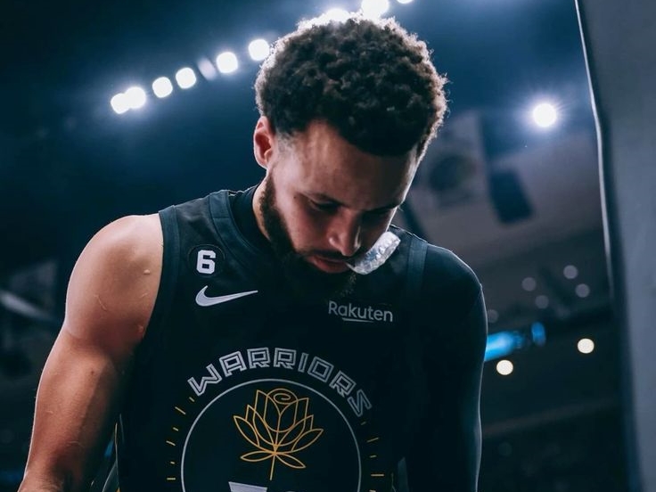 NBA／勇士慘敗熱火，Stephen Curry 賽末沮喪「失望神情」曝光！