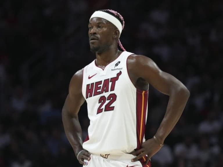 NBA/熱火總裁 Pat Riley 喊話暗批 Butler:「簽下合約就等於已經欠我們了!」