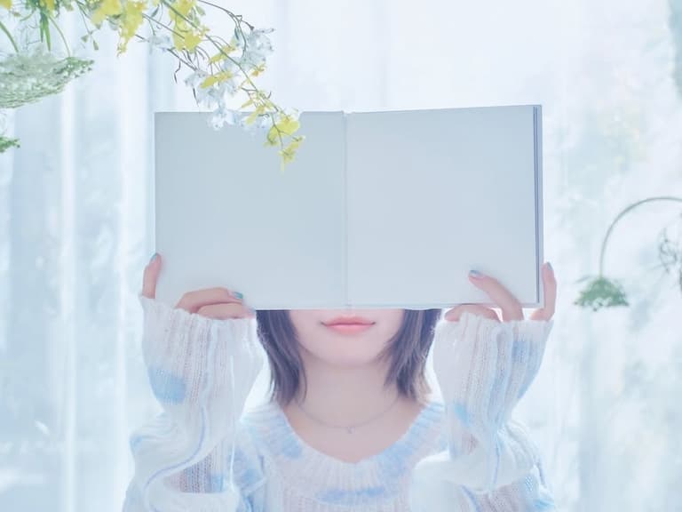 「覆面系」Yuika 台灣演唱會開唱時間曝光！20 歲生日首度露臉揭開真面目引熱議！