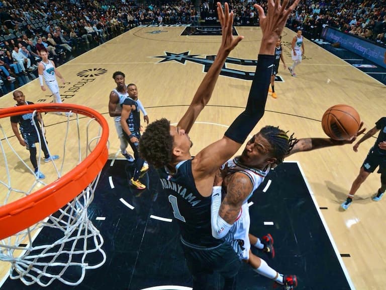 NBA／Ja Morant 驚天暴力顏扣 Wembanyama 轟炸籃框，超扯爆發力震撼全場！