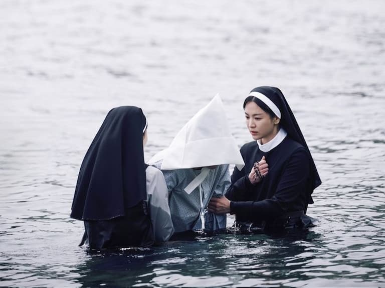 《黑祭司 2：闇黑修女》宋慧喬為戲學抽煙！自揭首度接拍恐怖片背後原因！