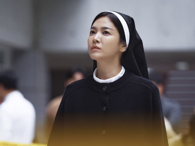 宋慧喬《黑祭司 2:闇黑修女》試映評價兩極!韓網痛批:「到底把女人當作什麼?」