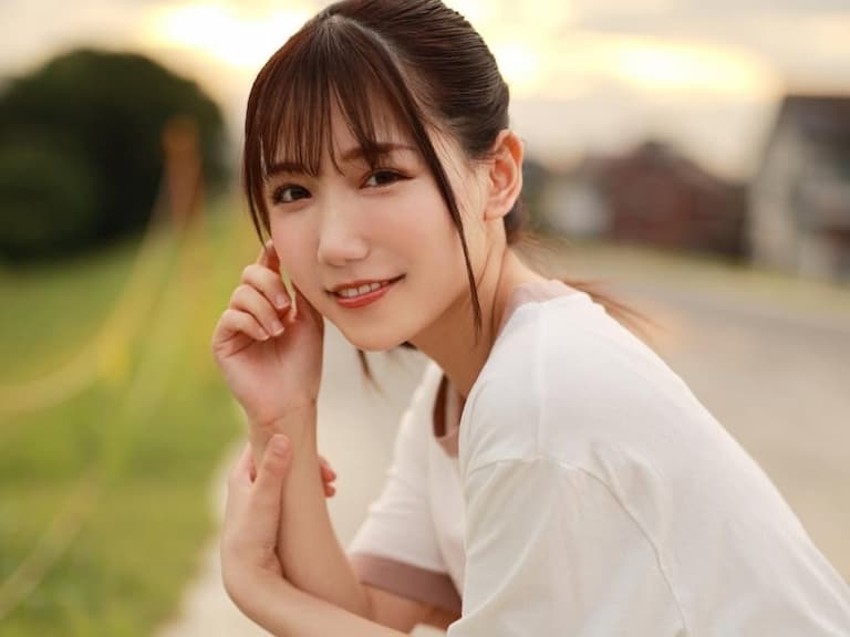 三田真鈴因「想要變得有名」出道，與七森莉莉、淺野心、miru 成 AV 四大閨蜜！【老司J開車】