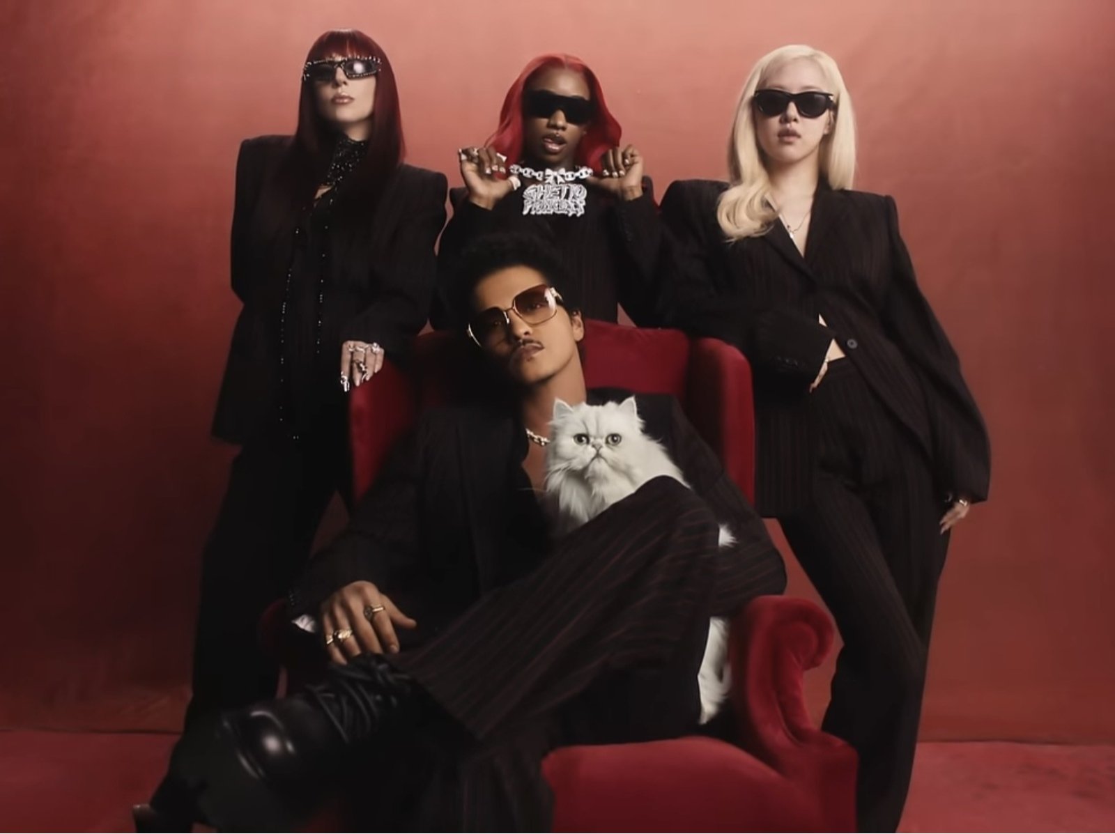 火星人布魯諾 Bruno Mars 新歌 MV 找來「女神卡卡」Lady Gaga、Rosé 驚喜客串！