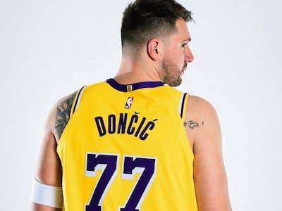 NBA／Luka Doncic 湖人隊球衣成全聯盟最熱銷！誇張排隊人潮曝光！