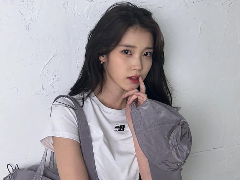 IU、李鐘碩分手消息頻傳!網友發現疑似單身線索引熱議!