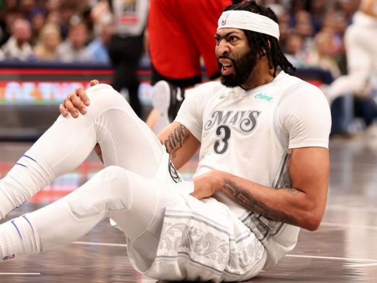 NBA／Anthony Davis 獨行俠首秀傷退「實際傷勢」曝光，恐將失去年度獎項資格！