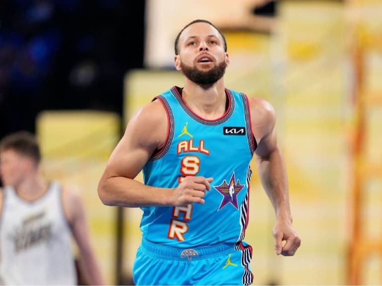 NBA/Stephen Curry 被記者問「只有入選 11 次明星賽」,當場極度傻眼反應曝光!