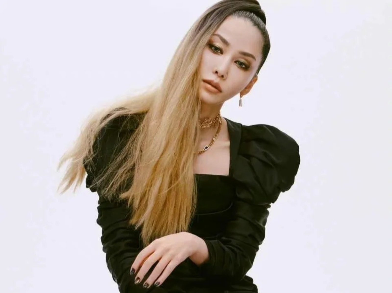 中島美嘉與演唱會吉他手結婚、《NANA》成名曲、失聰原因⋯6 件事你必知！