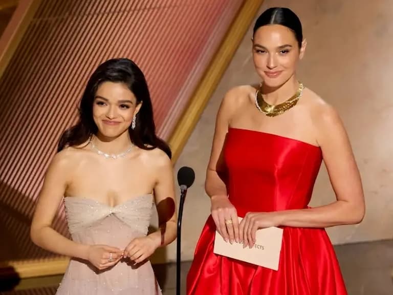 真人版《白雪公主》瑞秋曾格勒 Rachel Zegler 同框蓋兒加朵 Gal Gadot 頒獎!美貌差距掀熱議:「魔鏡說謊」