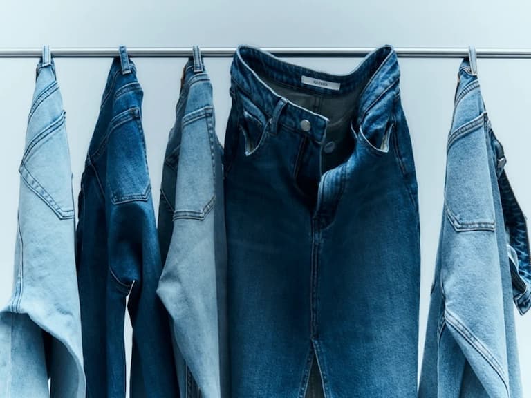 牛仔褲多久洗一次？怎麼洗、晾曬、烘乾⋯Uniqlo 建議清洗方式一次看！