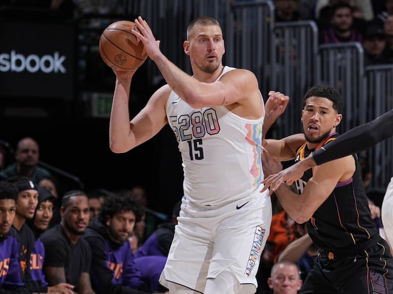 NBA/Nikola Jokic 狂轟 31 分 21 籃板 22 助攻,聯盟史上首次「30+20+20」鬼神紀錄!