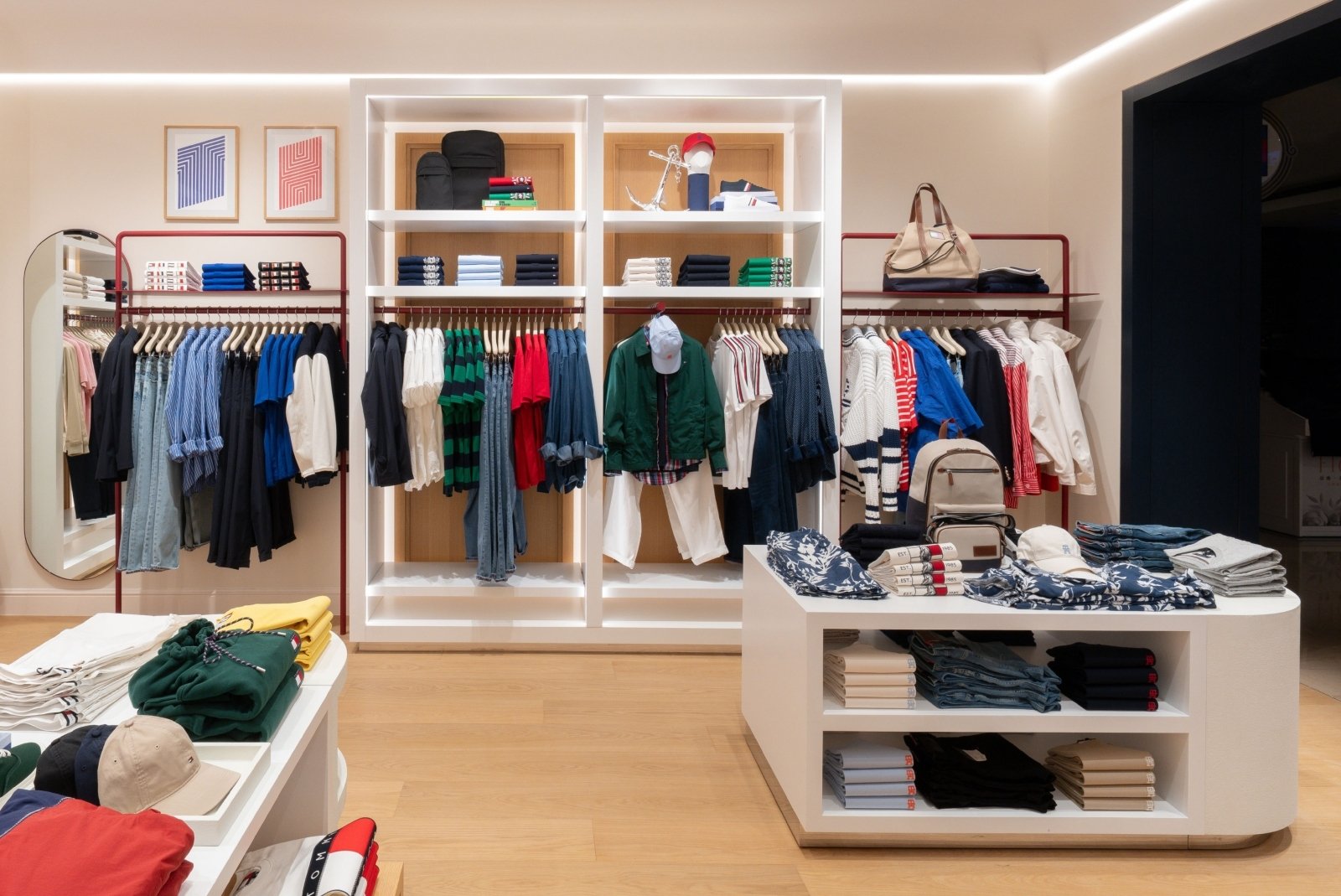 Tommy Hilfiger