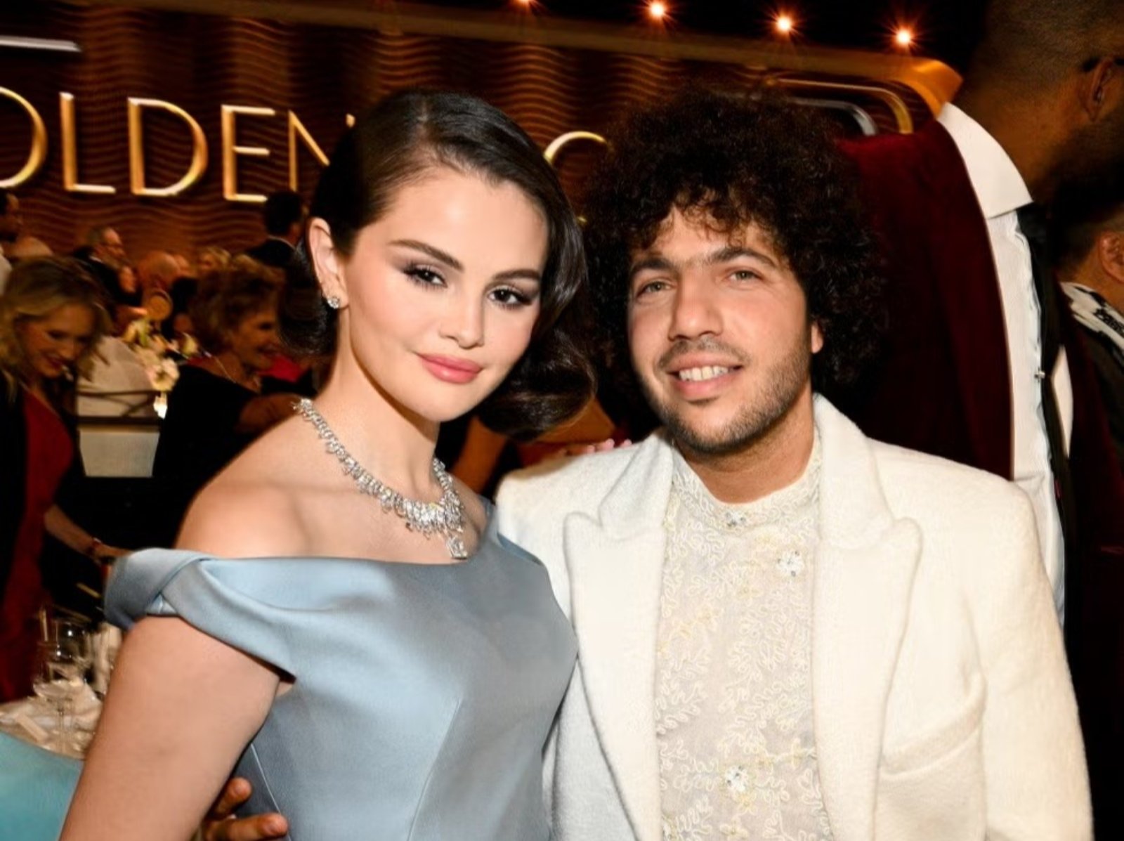 賽琳娜 Selena Gomez 台幣 380 元賣掉未婚夫班尼布蘭柯 Benny Blanco 送的鑽戒，系統出包超售！