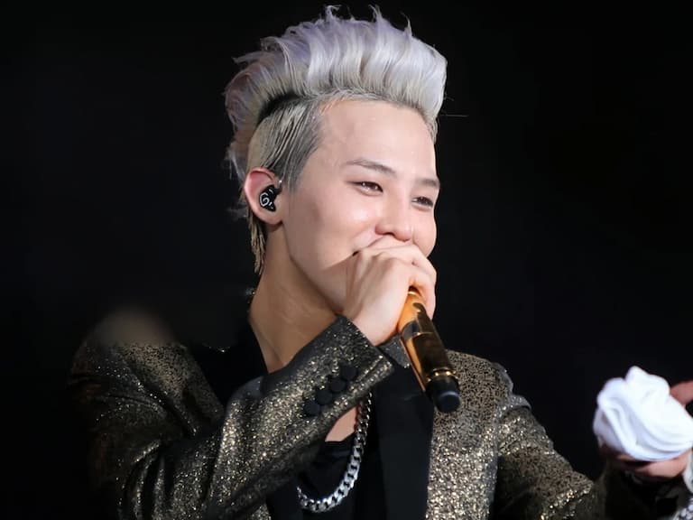 GD 權志龍 G-Dragon 銀髮色回歸登熱搜！粉絲嗨翻：「當年他的銀髮是多少人的白月光！」