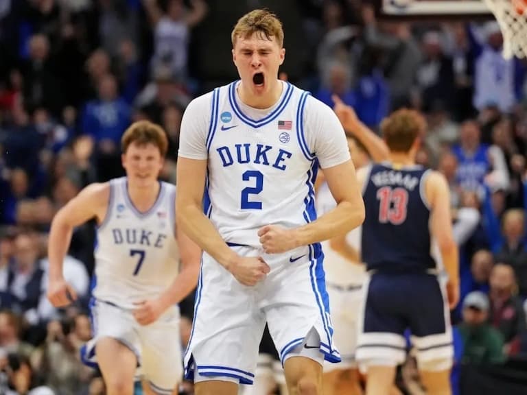 NCAA/Cooper Flagg 率杜克強勢挺進八強,Nike「趁機宣傳球鞋」引熱議!