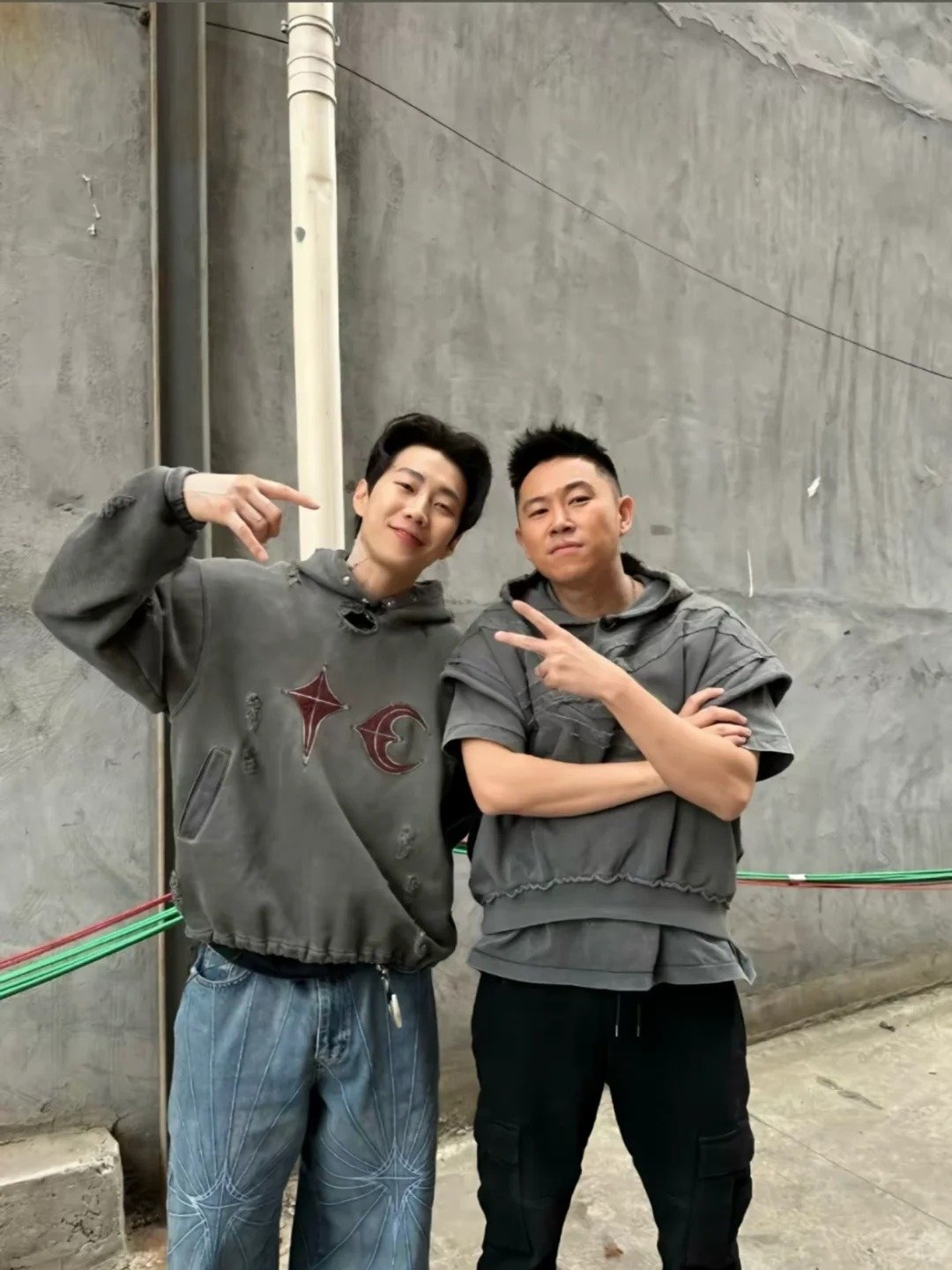 Jay Park 朴載範 7 套私服穿搭解析!美式街頭 、韓系潮流⋯等風格一次學起來!