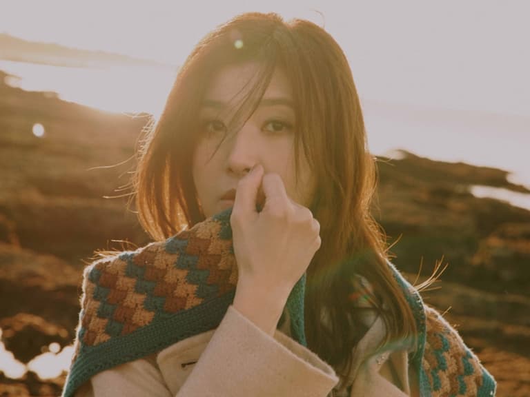 人生是選擇的總和！蘇慧倫睽違五年推出新專輯《輕重 Aftersun》：「如果能放下對某些事情的執著，一切都會變得輕盈。」