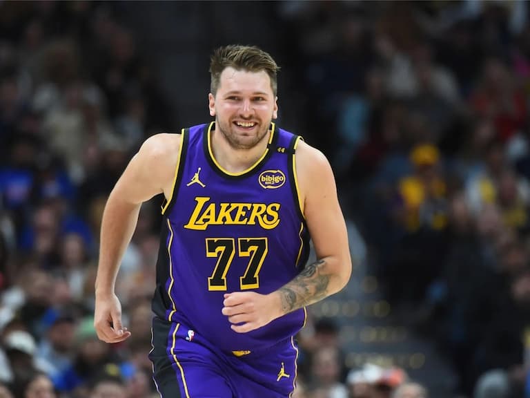 NBA 2024-25 賽季球衣銷售榜 TOP 15 出爐，Luka Doncic 擊敗詹皇＆Curry 獨霸龍頭寫下紀錄！