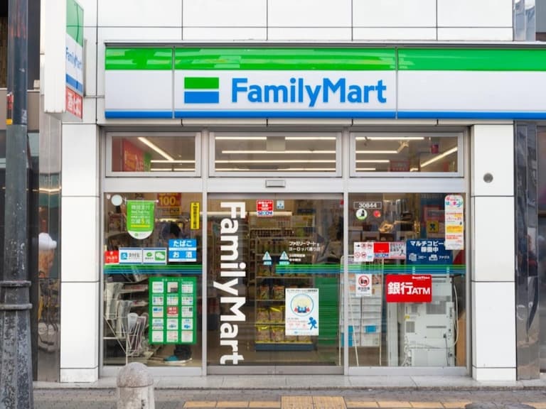全家便利商店隱藏服務大公開：「寄物＋」一天僅需 20 元即可寄放行李！