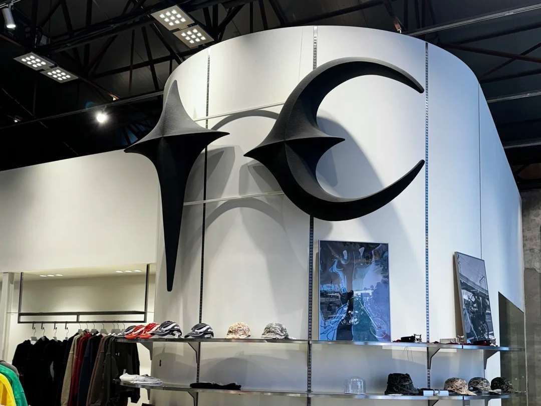 2025 韓國必逛 10 間潮牌服飾店！ Thug Club、emis⋯等潮流品牌一次看！