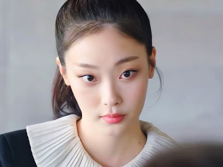 《比天堂還美麗》崔熙真 IG 人氣暴漲！身高 161 公分貓系臉蛋與妝容技巧大公開！