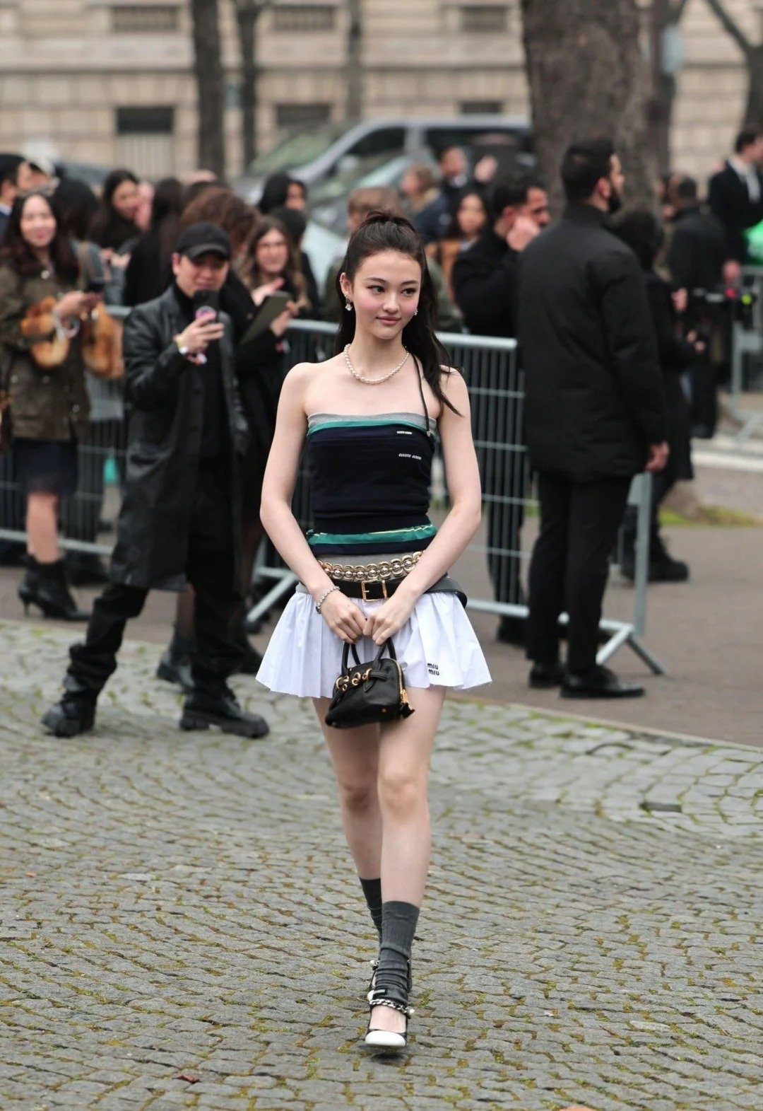MEOVV 成員 Ella Gross