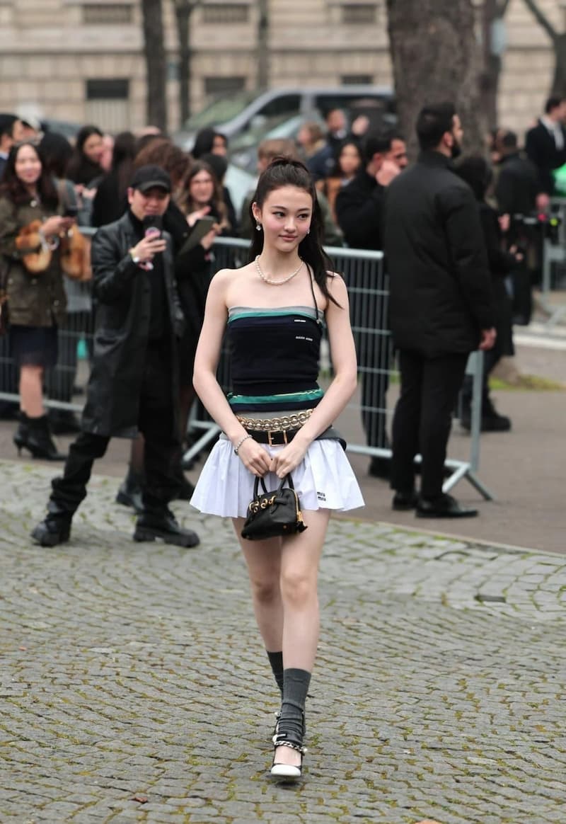 MEOVV 成員 Ella Gross