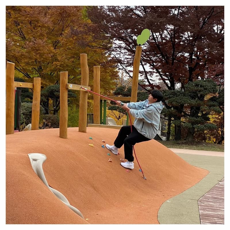李濬榮運動