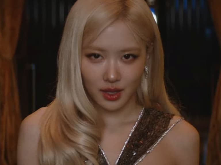 BLACKPINK Rosé 為布萊德彼特電影《F1》獻唱原聲帶,新曲〈Messy〉MV 正式上線!
