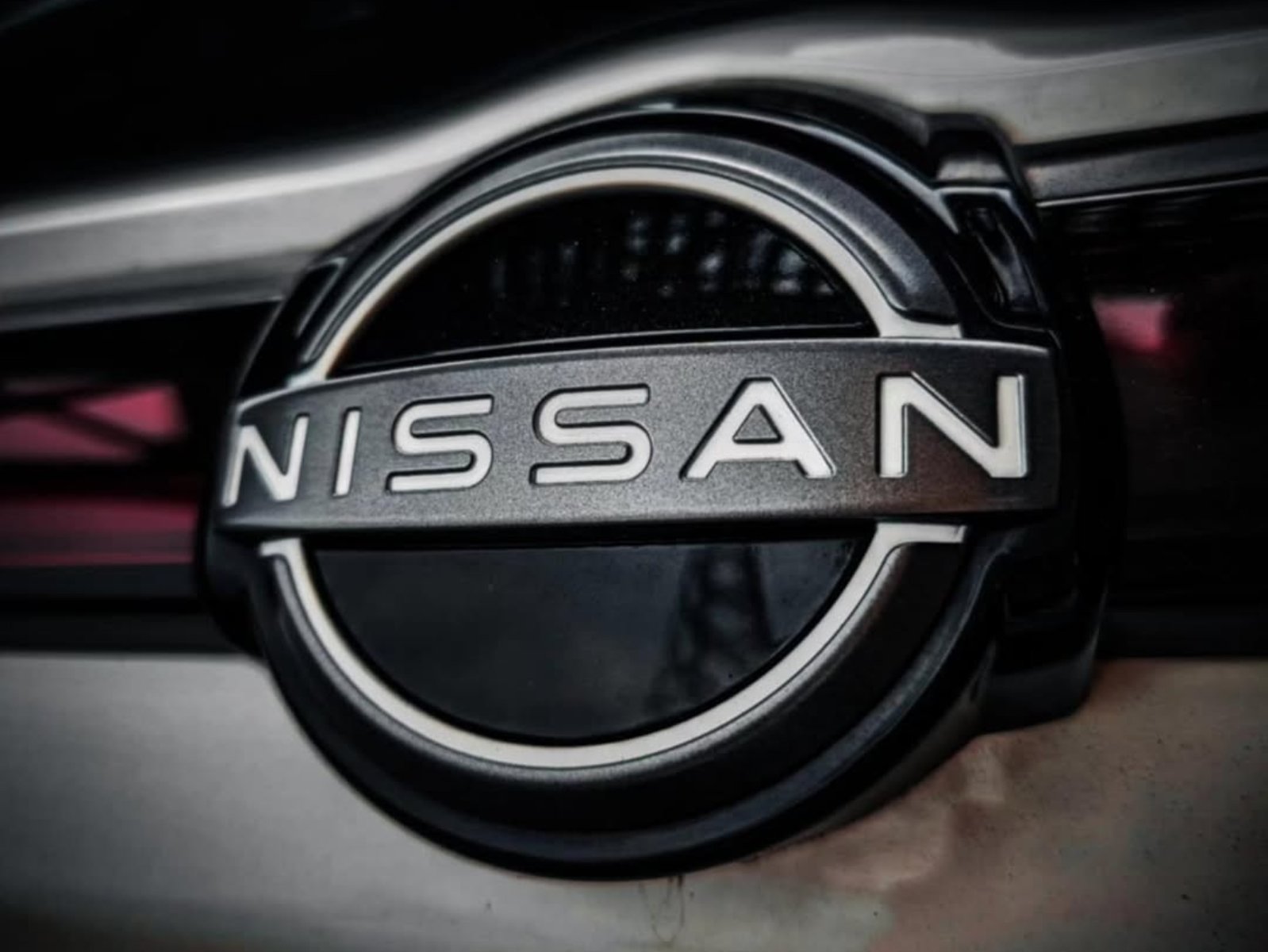 NISSAN 再擴大裁員達 2 萬人！營業利潤虧損 9 成陷經營危機！