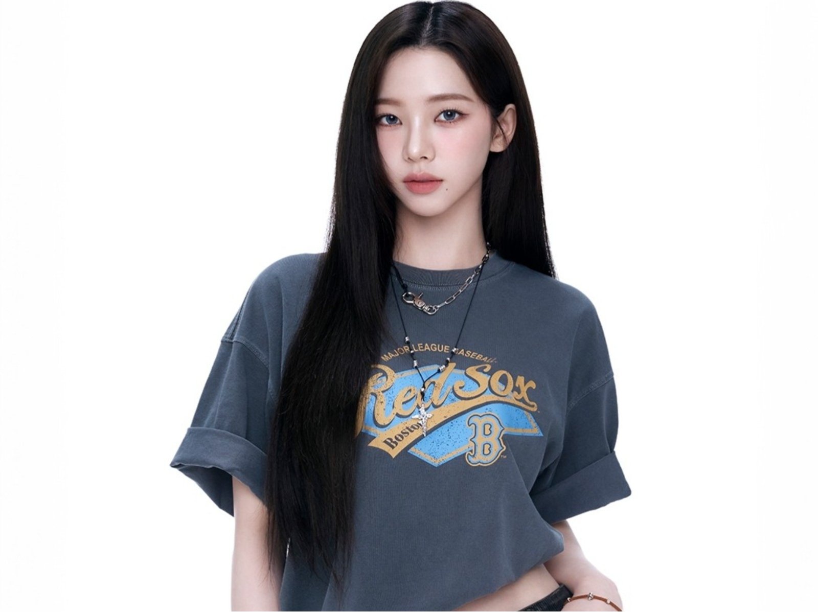 aespa Karina 身高 168 拿下 MLB KOREA 代言！同款單品推薦千元無痛入手！