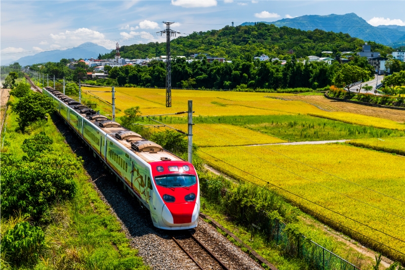 台鐵最新「旅客運送契約」實施時間曝光!誤點 10 分鐘全額退票!