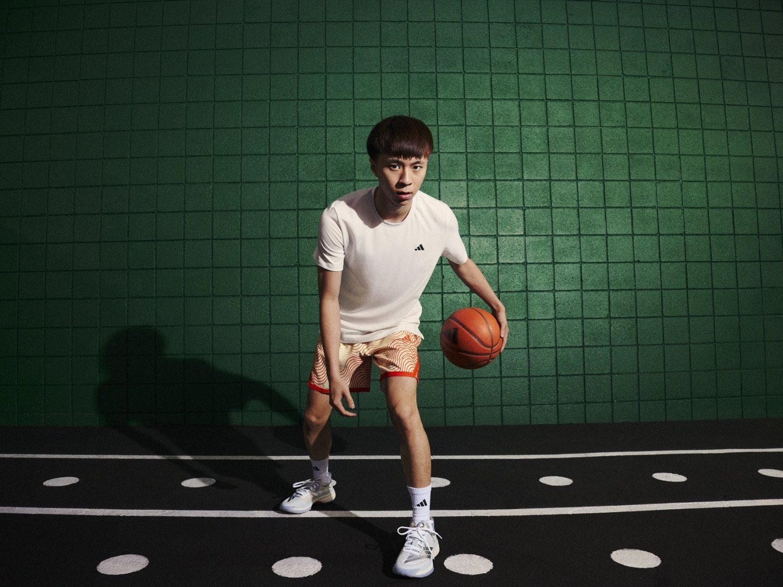 Ray 遭 adidas 切割贊助合作！因「不當言論」被國外網友炎上！