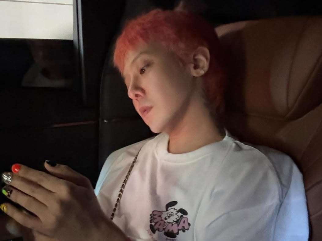 G-DRAGON 大阪演唱會限定周邊曝光！Verdy 親自操刀聯名短 T 太欠收！