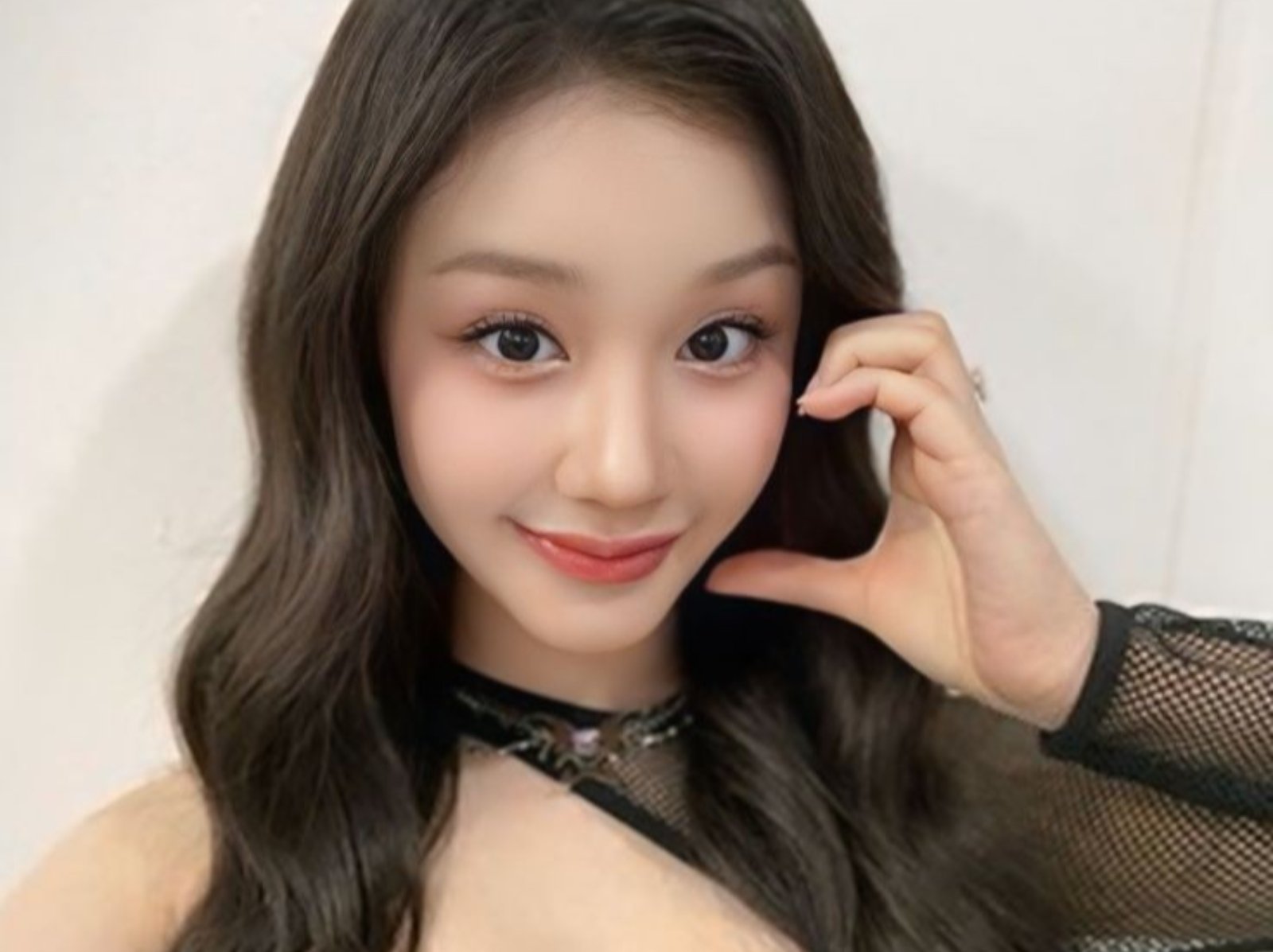 BABYMONSTER Pharita 身高 170 公分、家境富裕、和 Lisa 關係好⋯5 件事快認識！