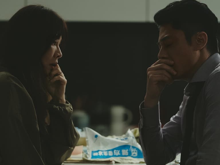 Netflix《忘了我記得》劇情愛情金句台詞 8 句盤點：「我們不是不愛了，是太努力了」字句戳心一次看！