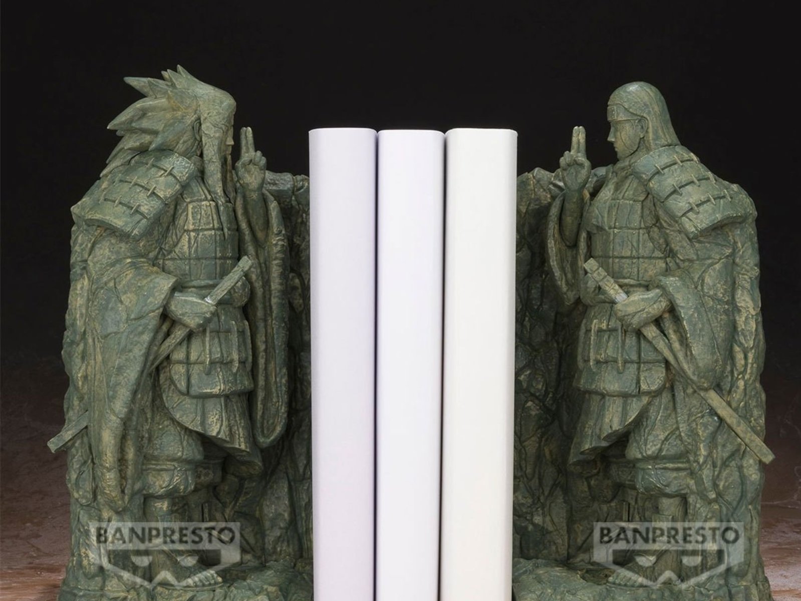 BANDAI《火影忍者》千手柱間 VS 宇智波斑「終末之谷」雕像實體化書擋登場！